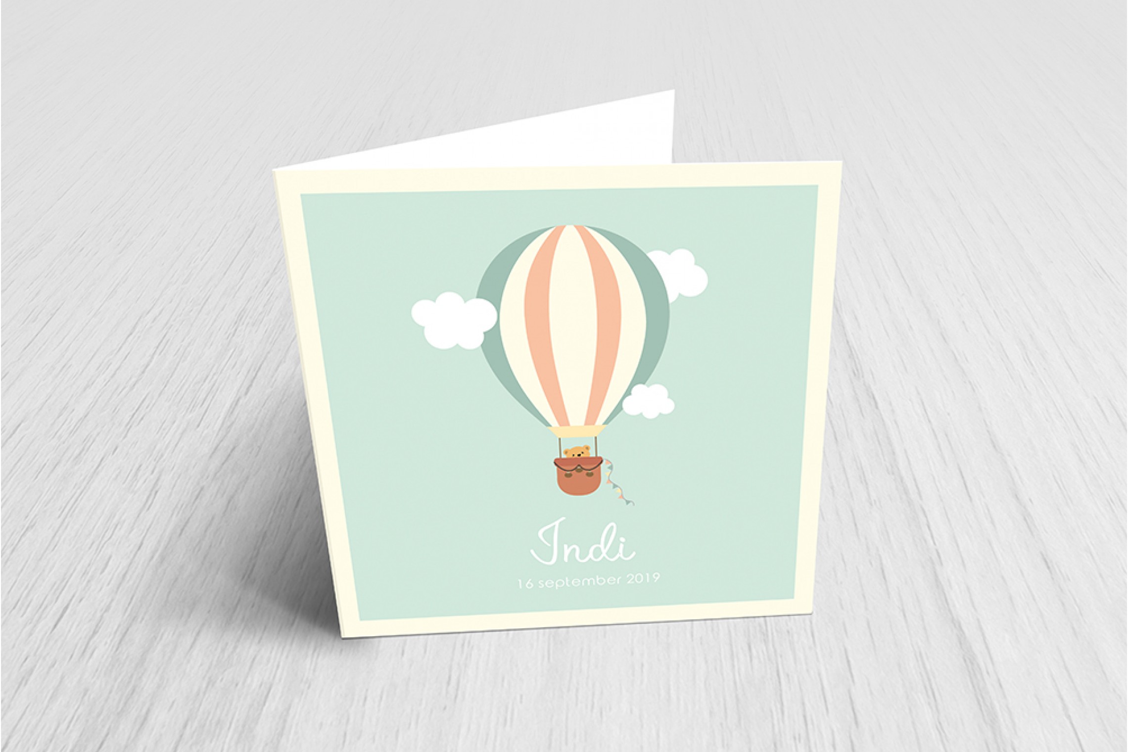 Beertje in luchtballon